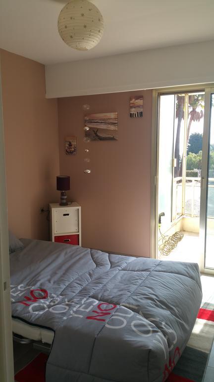 Apartamento Roc Et Galets Saint-Laurent-du-Var Exterior foto