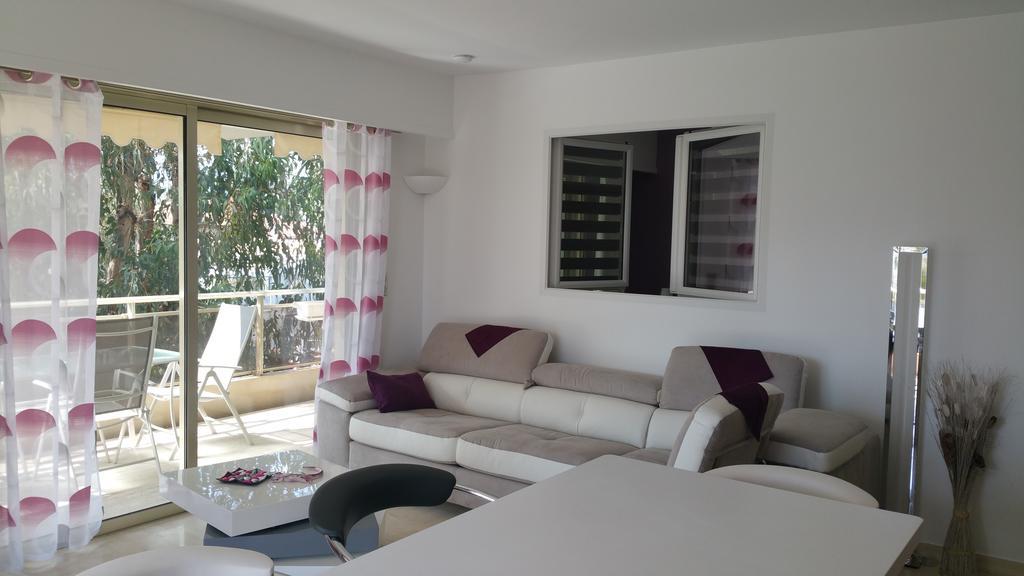 Apartamento Roc Et Galets Saint-Laurent-du-Var Exterior foto